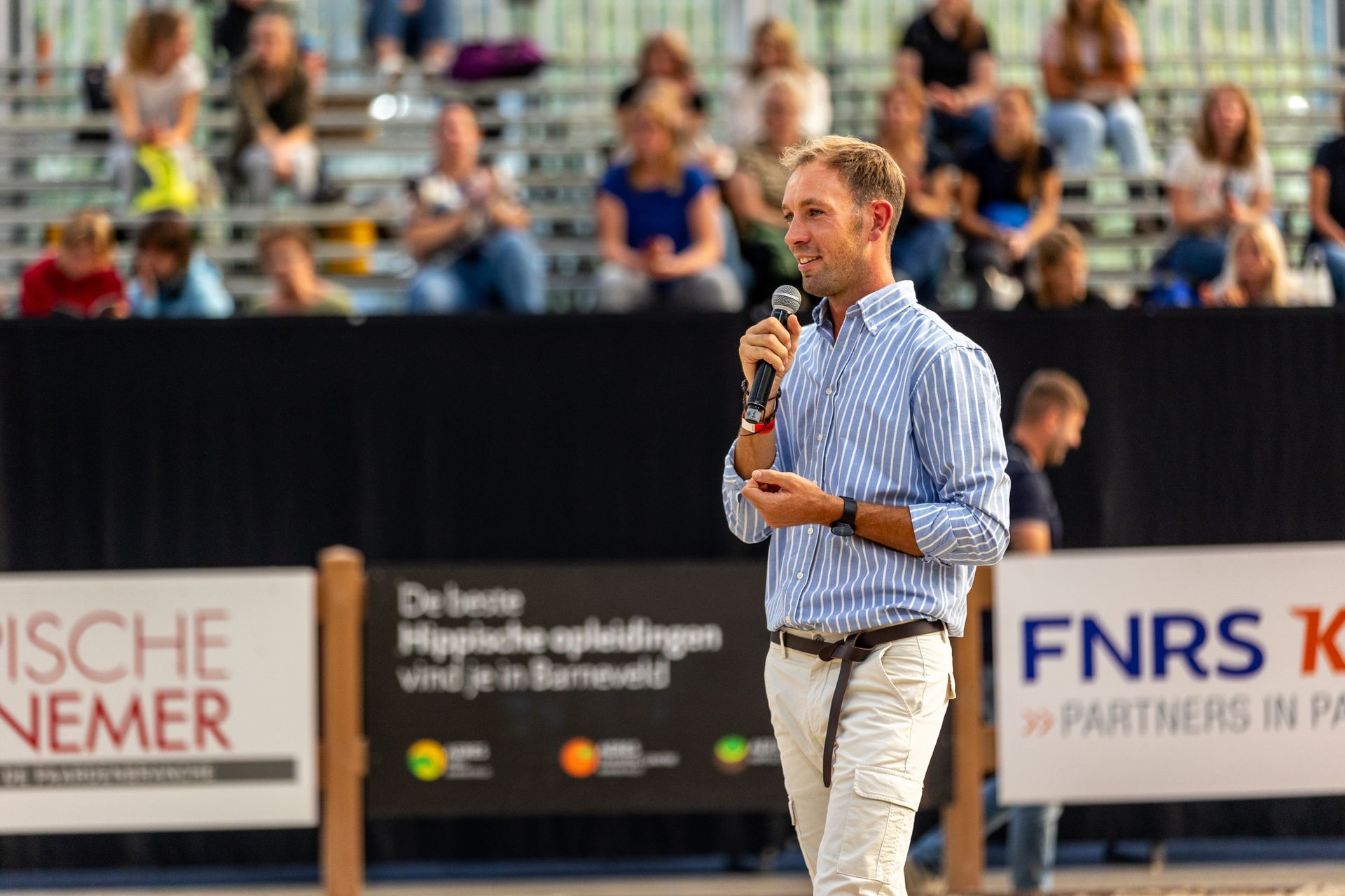 E54705FD-45A7-4BF1-BDFA-418630C73DE9